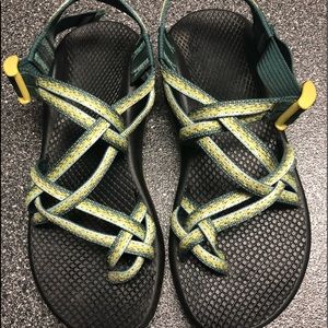 Chacos size 8